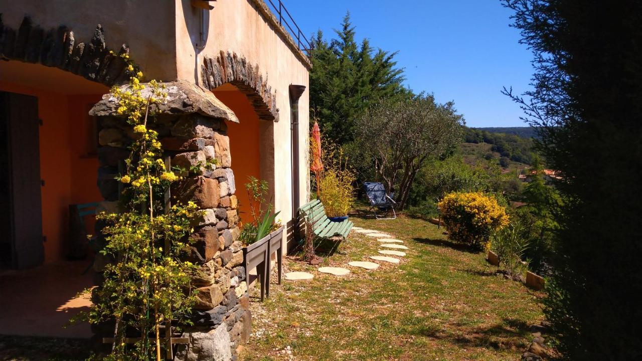 Le Chemin De Lauzieres Hotel Octon Exterior photo